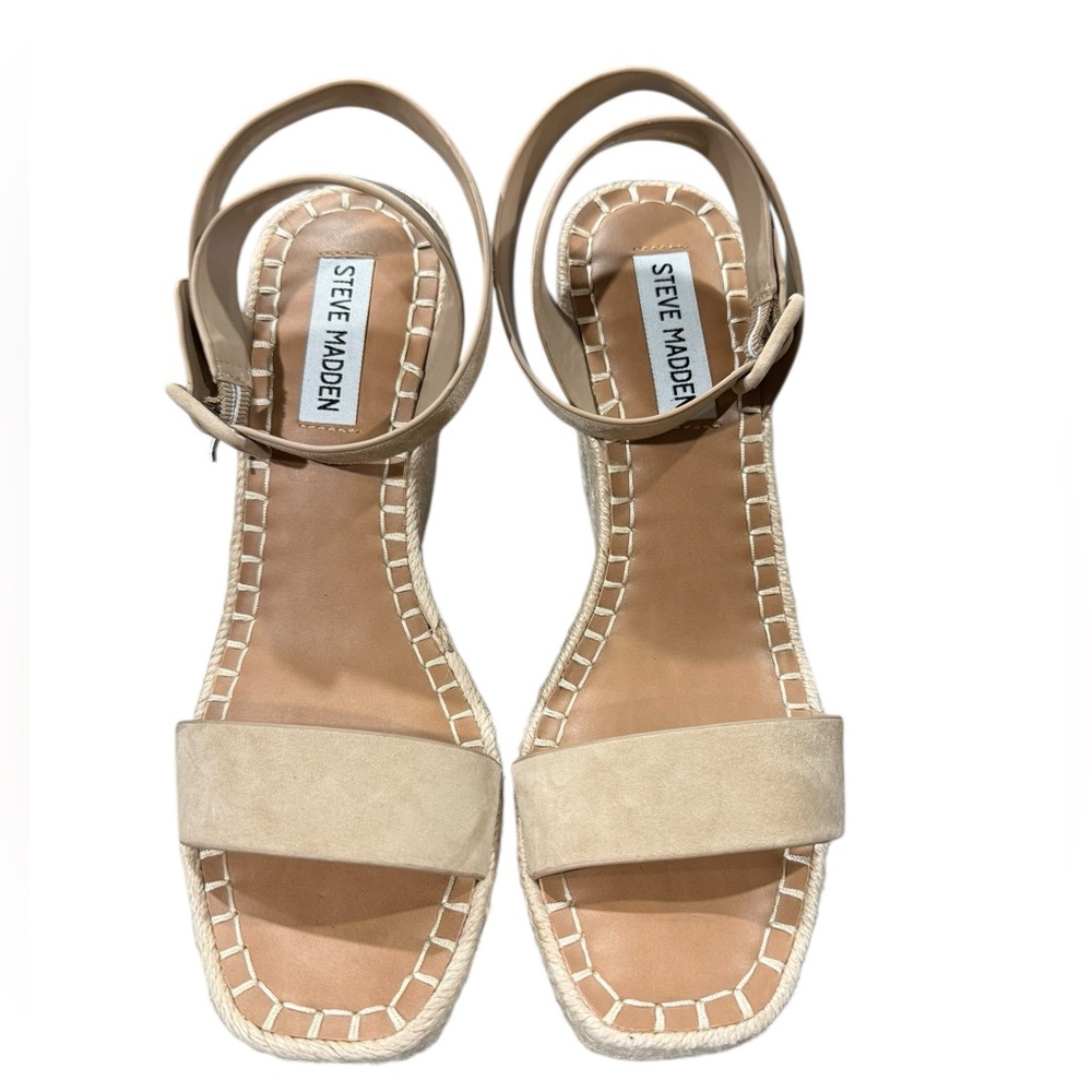 NWOT Steve Madden Upstage Beige Suede
Ankle Strap Espadrille Wedge Sandals